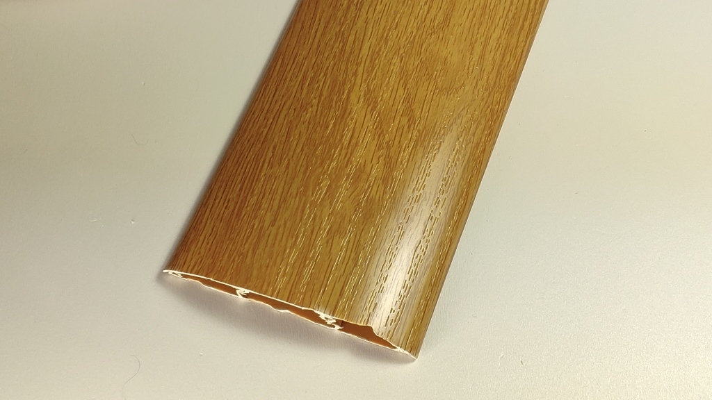 Ideal — Наличник с кабель-каналом Идеал 70х12х2200 мм. 212 Дуб светлый