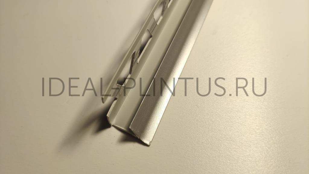 Ideal — Раскладка внутренняя для плитки 8 мм. Идеал 081 Металлик серебристый