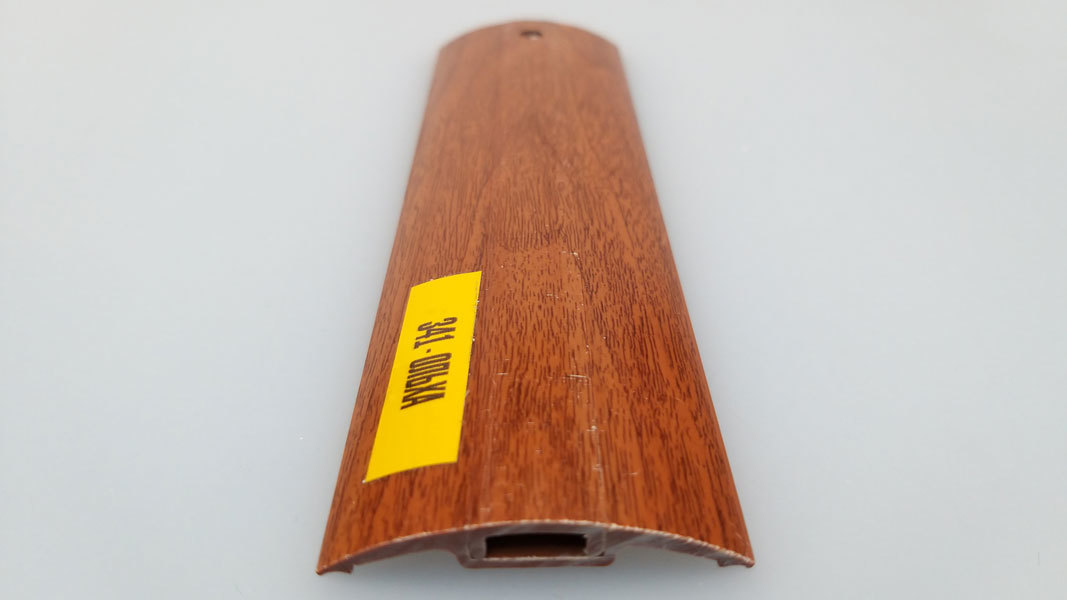 Ideal — Порог пластиковый Идеал 36x900 мм. 341 Ольха