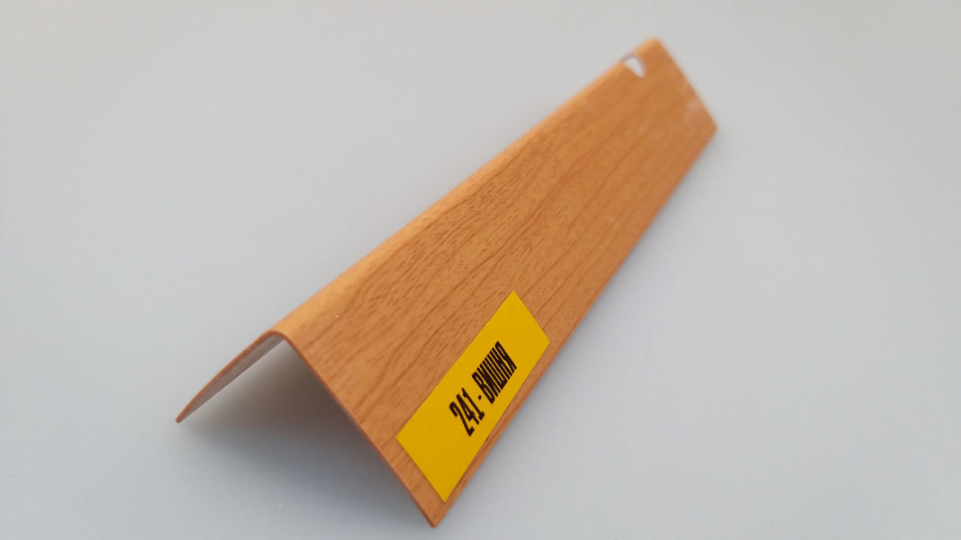 Ideal — Угол пластиковый Идеал 25х25х2700 мм. 241 Вишня