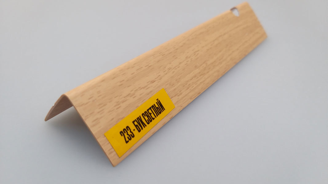 Ideal — Угол пластиковый Идеал 40х40х2700 мм. 233 Бук светлый