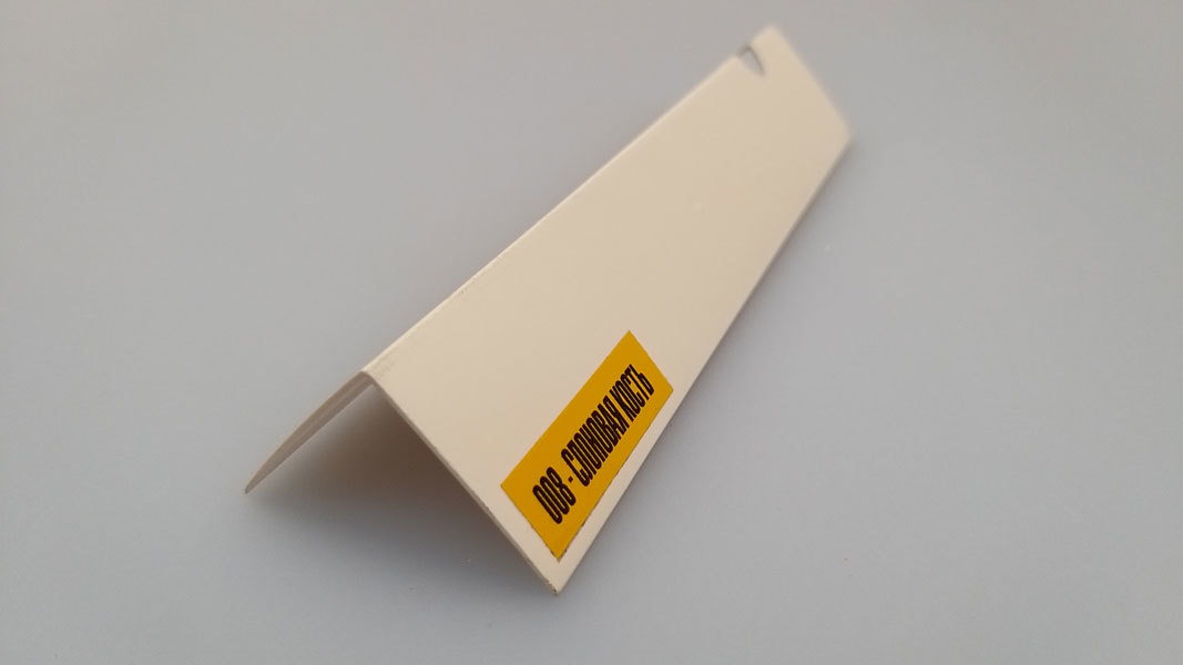 Ideal — Угол пластиковый Идеал 30х30х2700 мм. 008 Слоновая кость