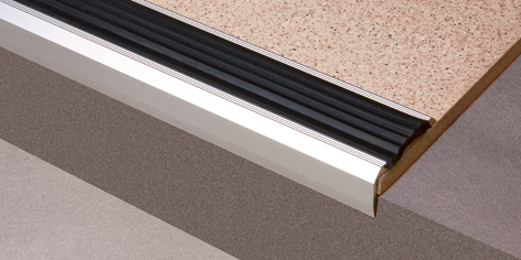 Ideal — Порог алюминиевый для Ступеней Пластал Д01 противоскользящий, с резиновой вставкой