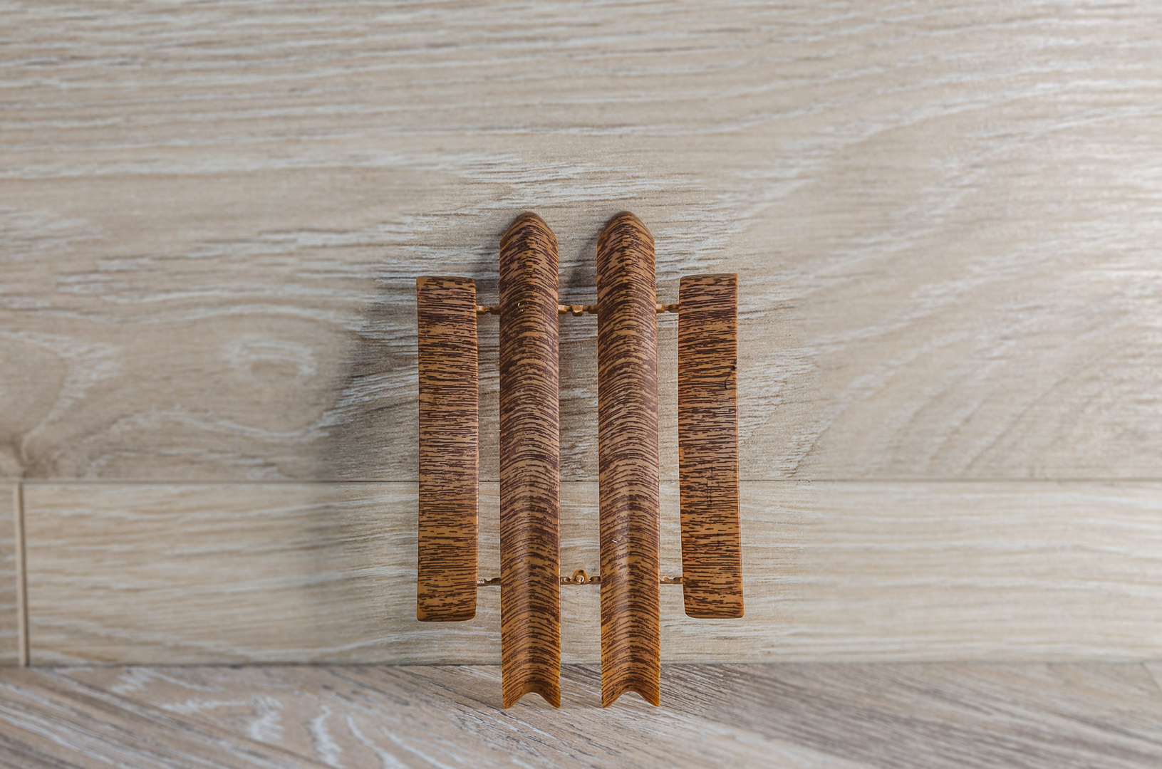 Ideal — Соединение и заглушка для наличника с к-б Идеал орех 291