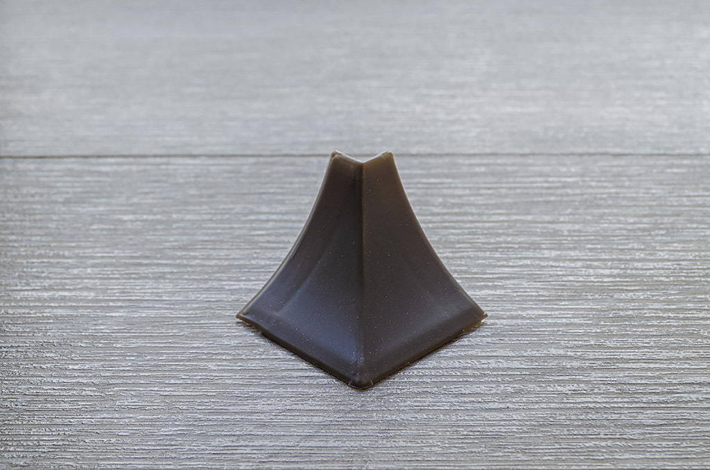 Ideal — Наружный угол для столешницы Идеал металлик шампань 084