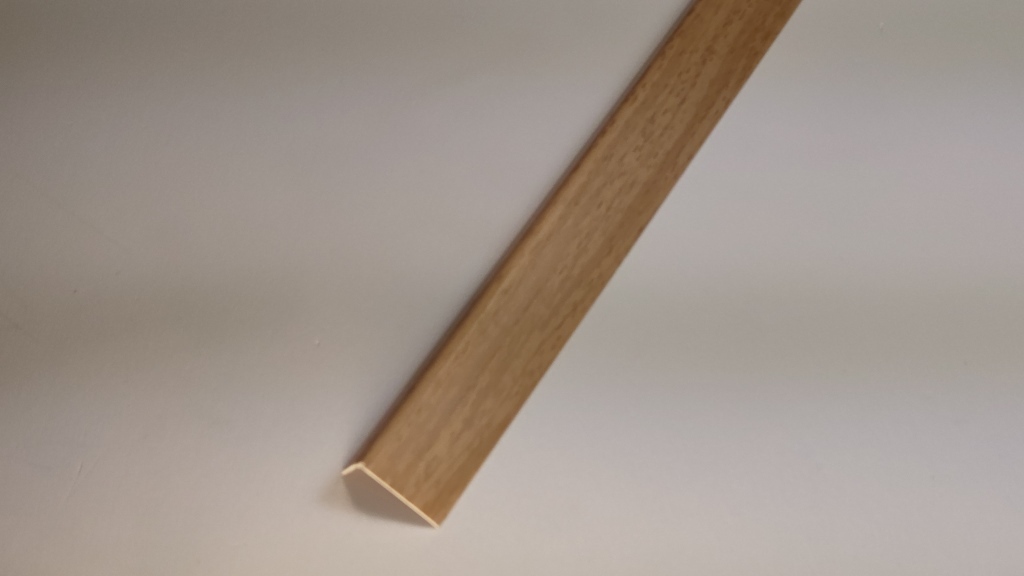 Ideal — Угол арочный ПВХ Идеал 20х12х2700 мм. 233 бук светлый