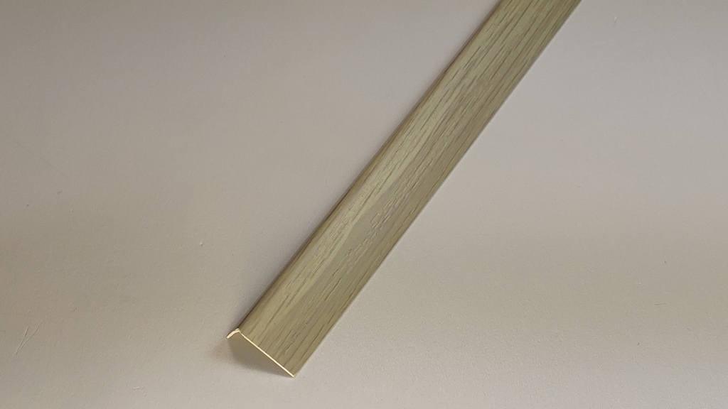 Ideal — Угол арочный ПВХ Идеал 20х12х2700 мм. 263 клен северный