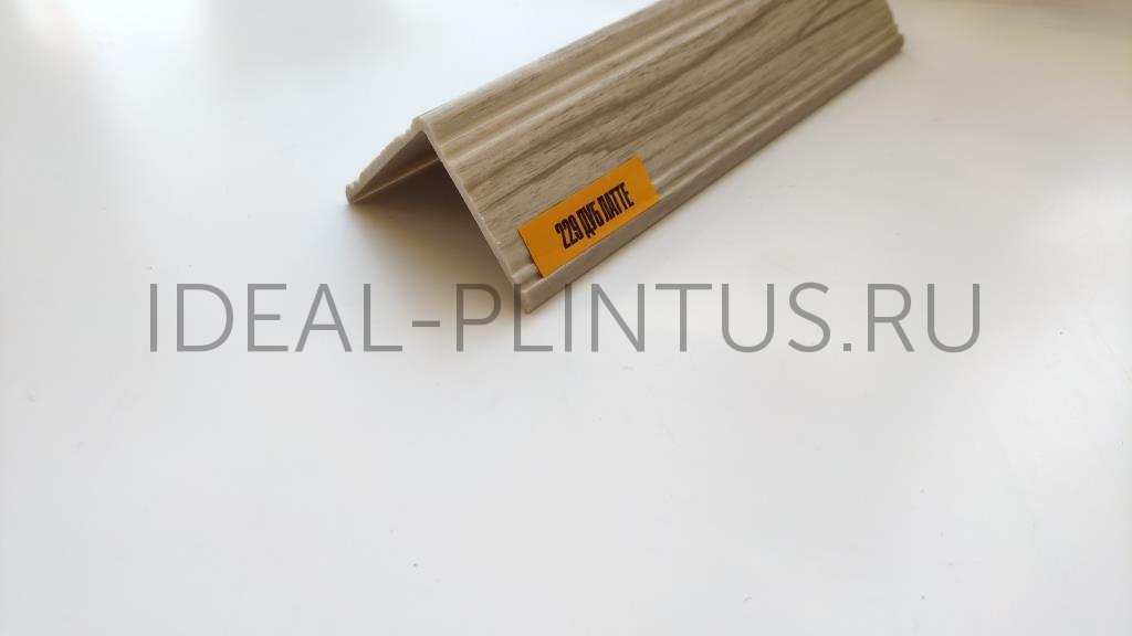 Ideal — Угол фигурный вспененный пластиковый Идеал 25х25х2700 мм. 229 дуб латте