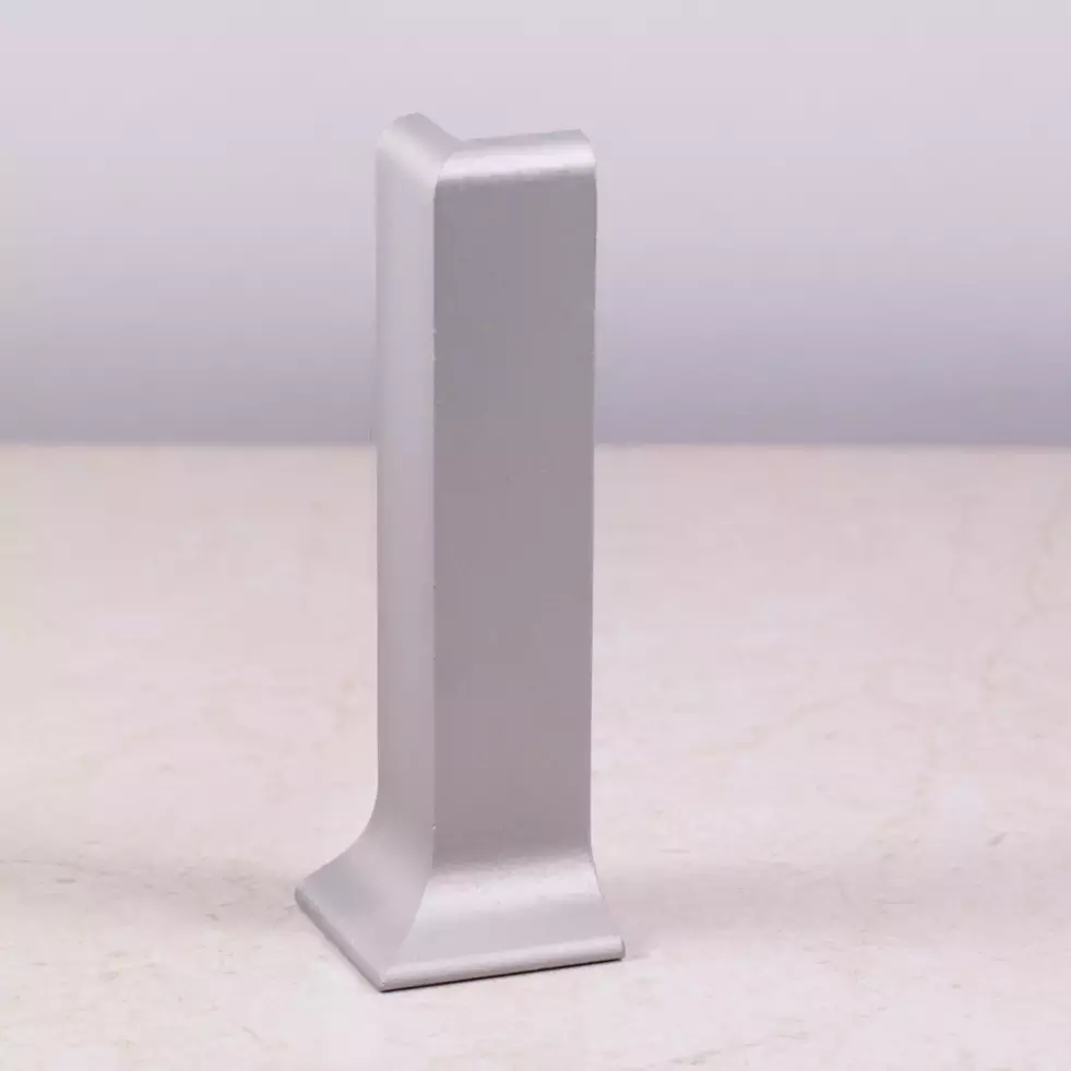 Ideal — Угол наружный для пристеночного алюминиевого плинтуса 40 мм